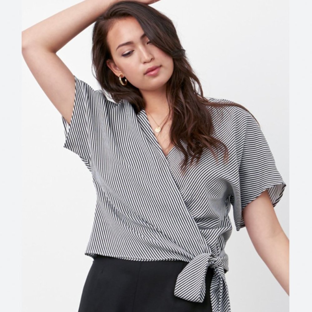 NWT VETTA Convertible Tie Blouse